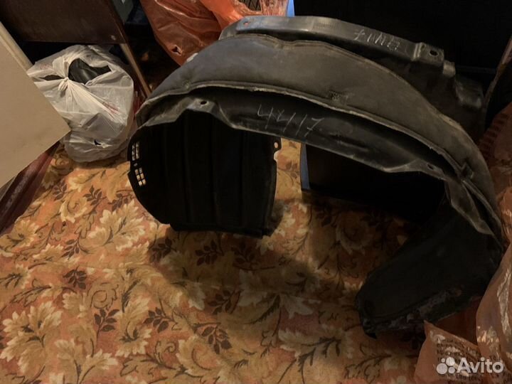 Подкрылок Сивик