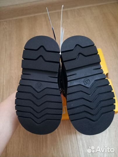 Ботинки для девочки новые 20 размер baby go