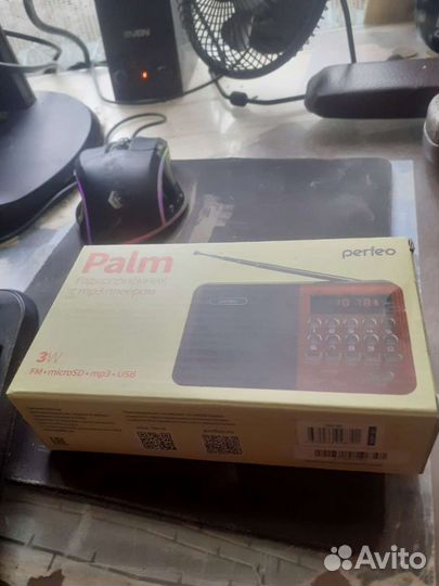 Радиоприемник perfeo Palm c mp3 плейером. Портатив