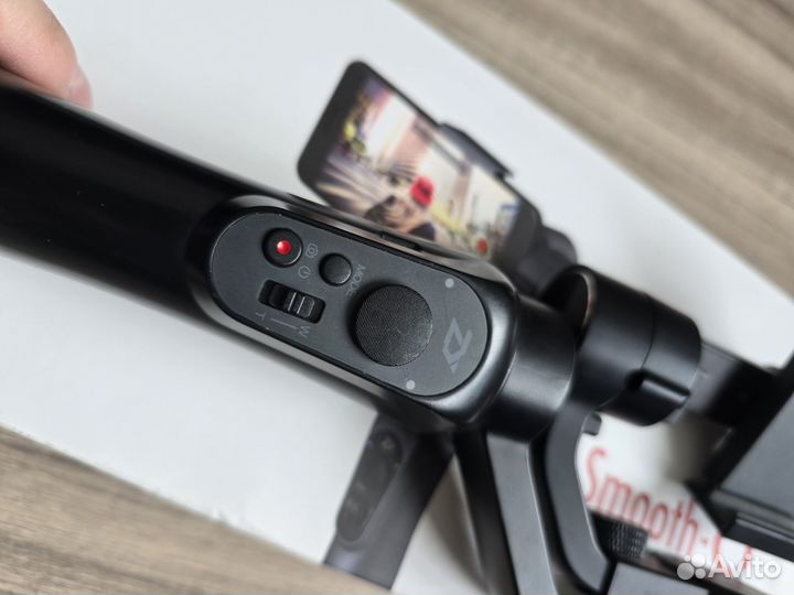 Стабилизатор Zhiyun smooth q