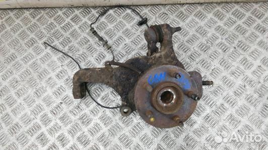 Ступица передняя правая jeep cherokee KJ (GBN19N90