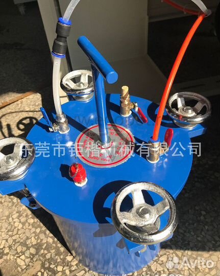 Станок для нанесения клея распылением