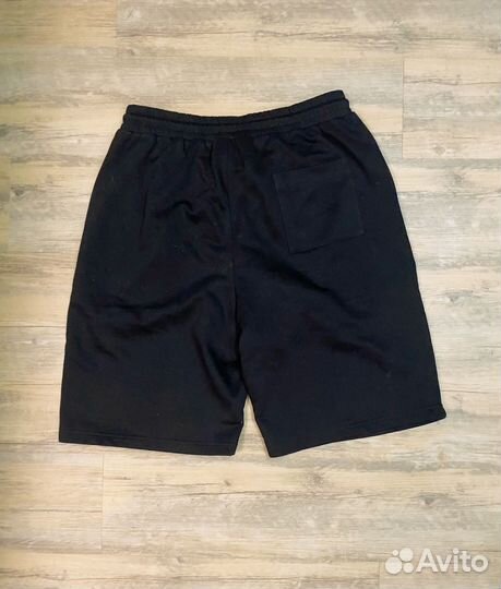 Широкие шорты lyle scott