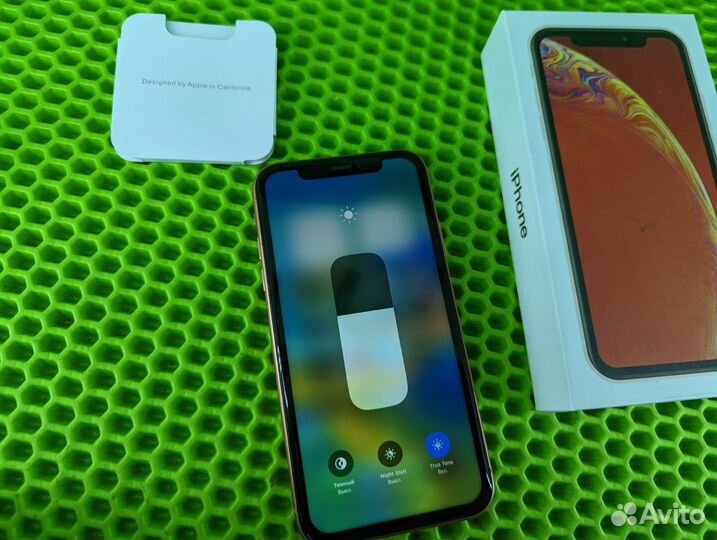iPhone xr 128gb Coral