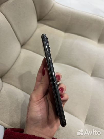 iPhone X, 64 ГБ