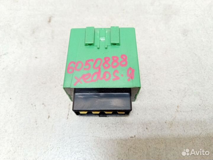 Реле Мазда MPV 1 LV