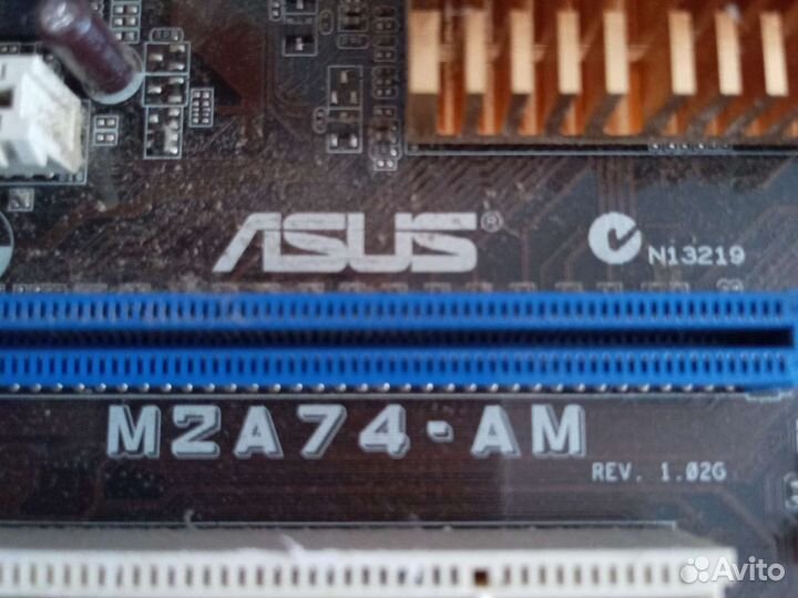 Материнская плата asus m2a74-AM + две планки