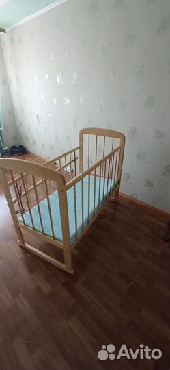 Детская кроватка