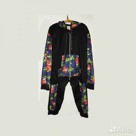 Спортивный женский костюм новый Турция yaber