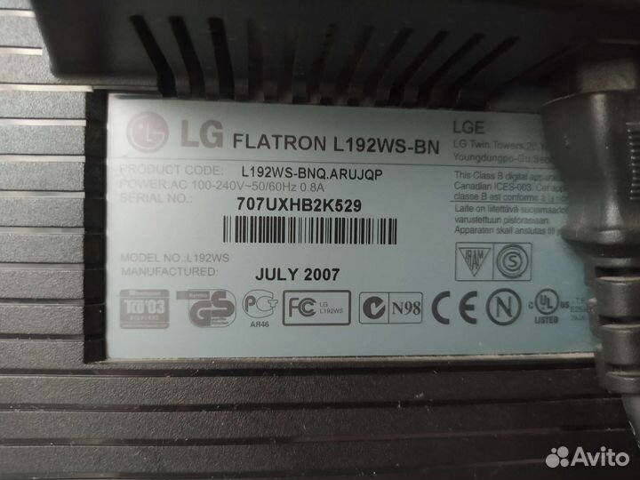 Монитор LG L192WS