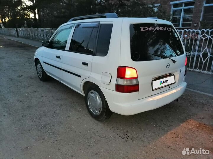 Mazda Demio, 1998