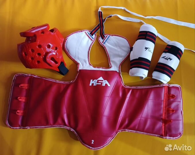 Защита для тхэквондо детская (шлем, щитки, жилет)
