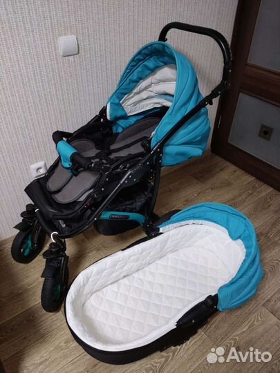 Детская коляска, голубая