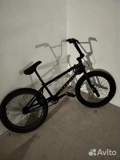 Bmx atom nitro