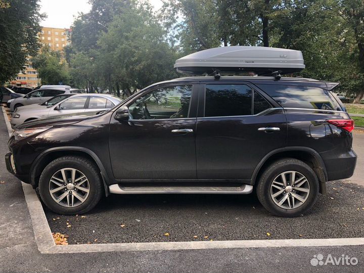 Автобокс багажник на крышу Toyota Fortuner