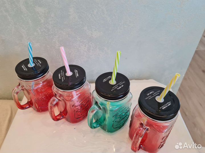 Кружка стеклянная с трубочкой для коктейля