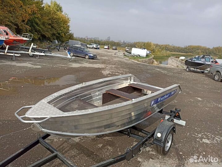 WyatBoat 390 P, борт 750 мм