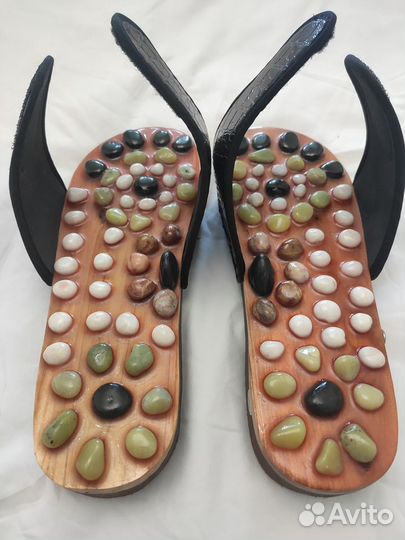 Тапочки из камня новые массажные 38-39