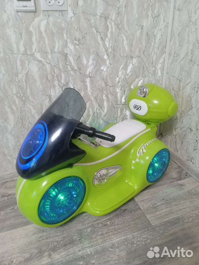 Электромобиль