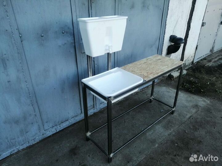 Умывальник уличный для дачного домика