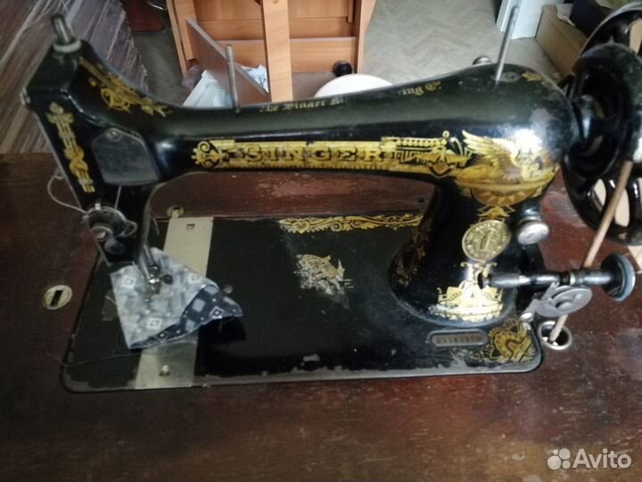 Швейная машинка зингер ножная