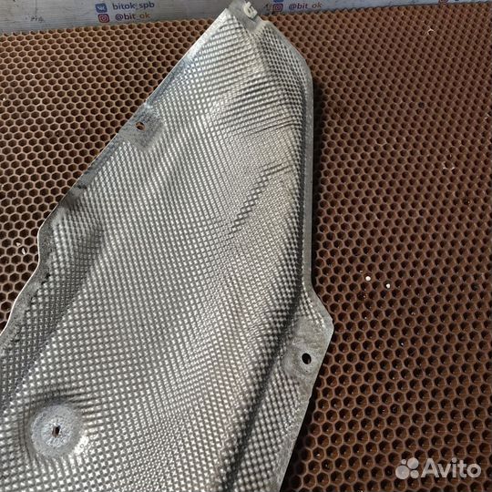 Теплоэкран переднего лонжерона BMW g30 g32 g11 g14