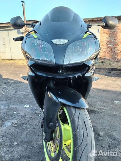Kawasaki ZX9R