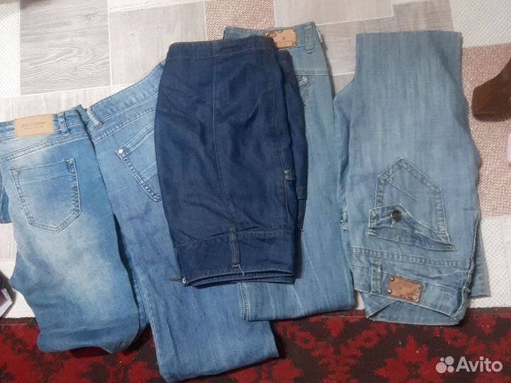 Джинсы