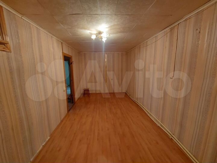3-к. квартира, 90 м², 1/1 эт.