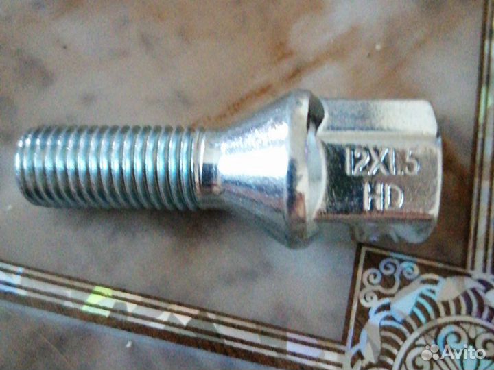 Болты колесные