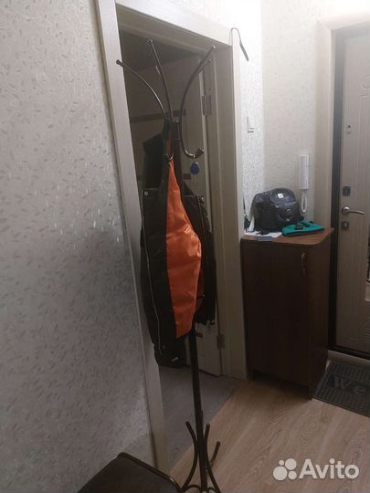 Вешалка напольная металлическая + тумба