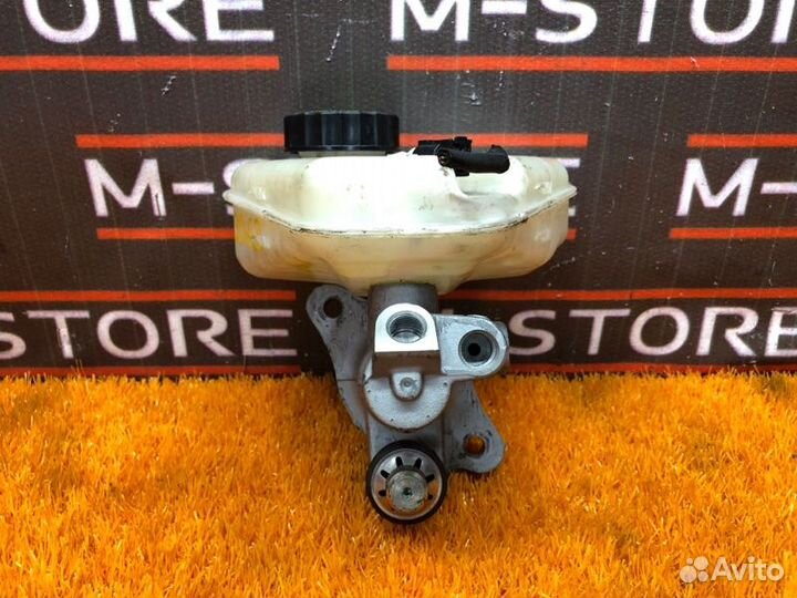 Главный тормозной цилиндр Mercedes-Benz S-Class