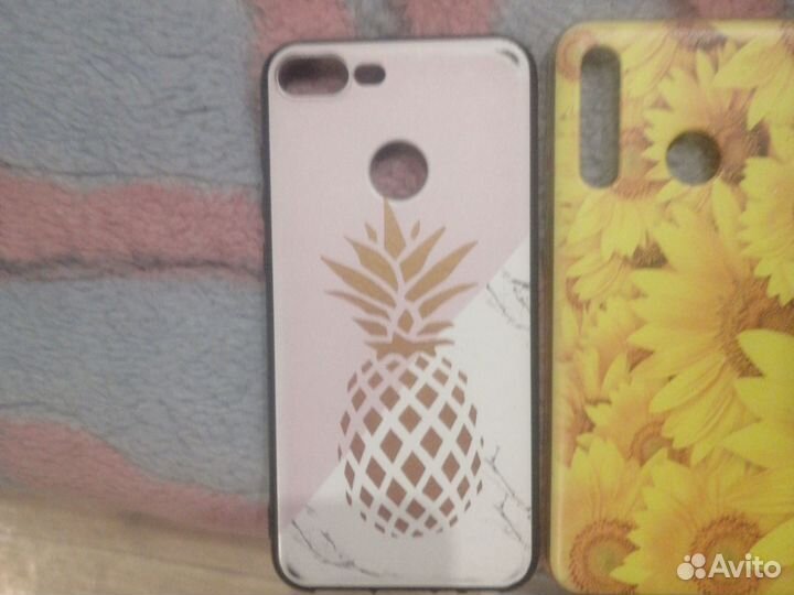 Чехлы на телефон