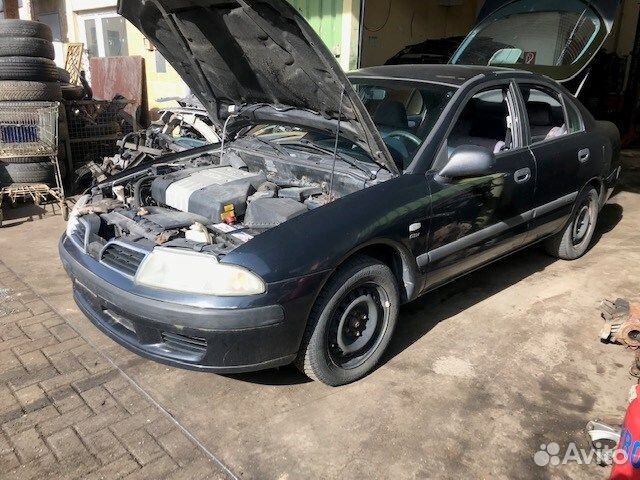 Разбор на запчасти Mitsubishi Carisma