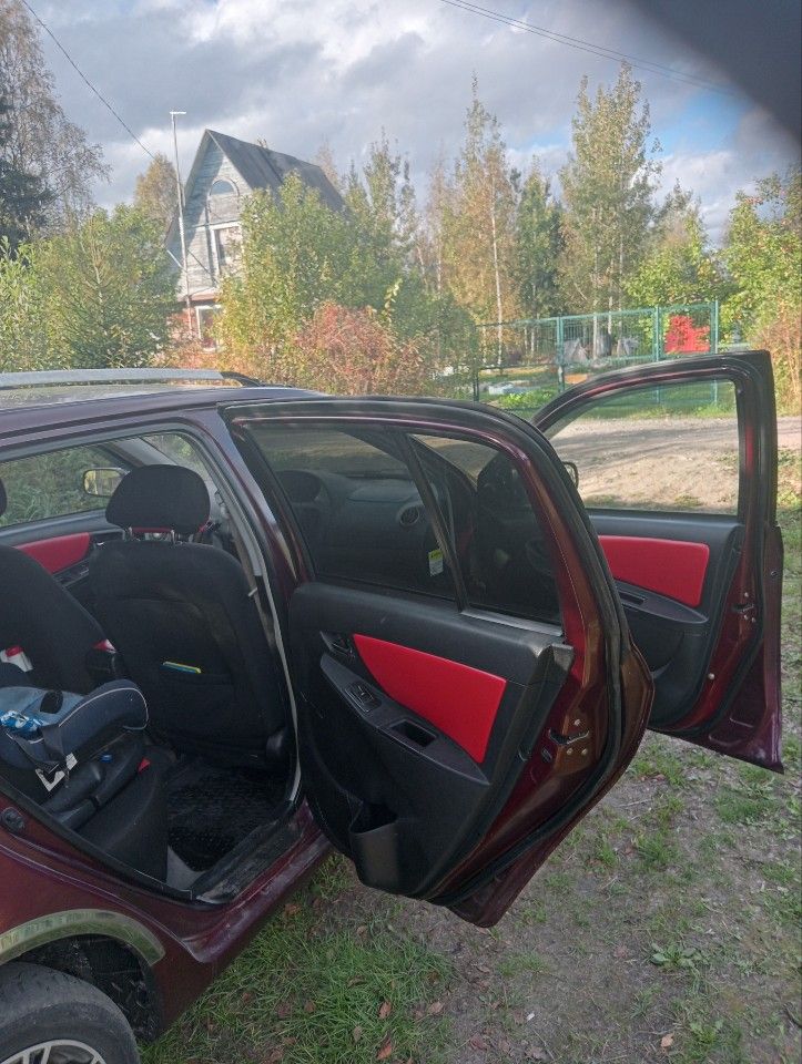 Geely MK Cross: фото владельца