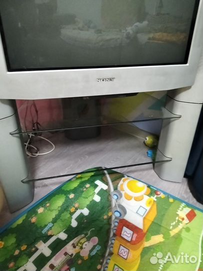 Телевизор с тумбой