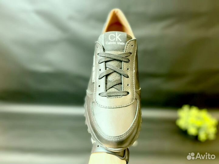 Кроссовки Calvin Klein эргономичные