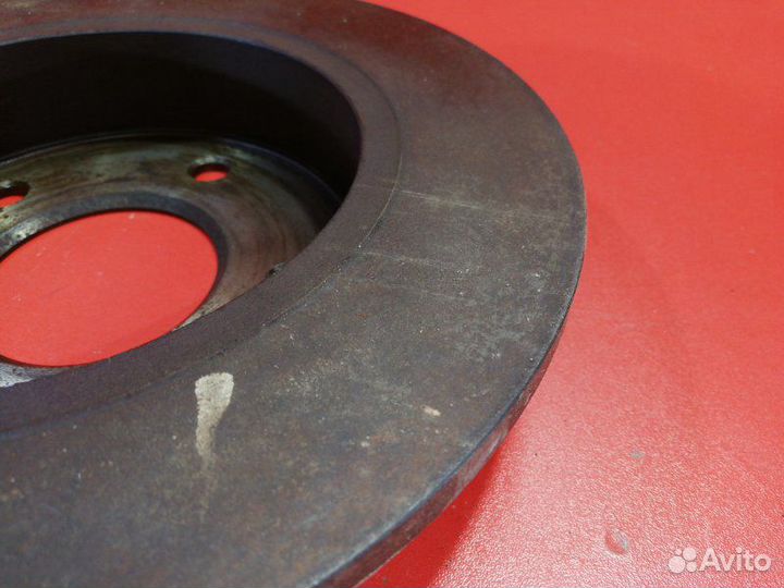 Тормозной диск задний Nissan Primera P12 QG18DE