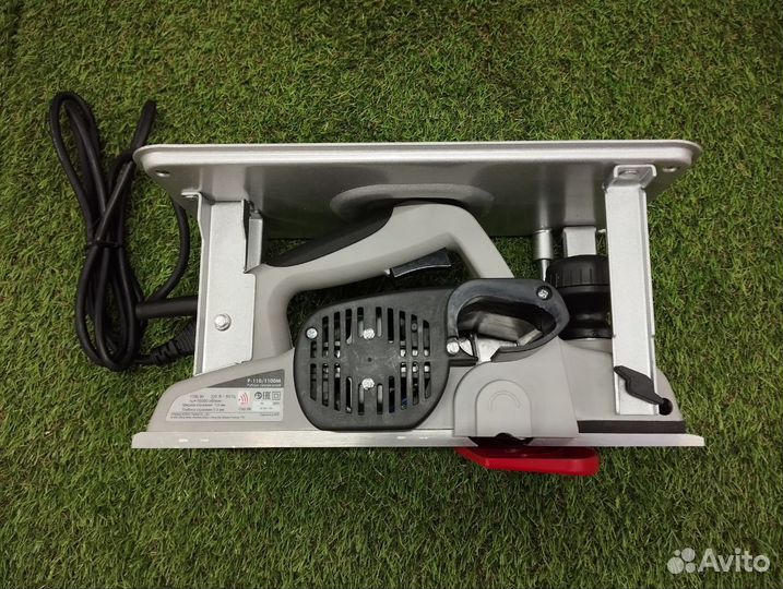 Рубанок электрический Р-110/1100М. Интерскол