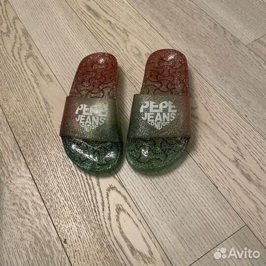 Шлепанцы pepe
