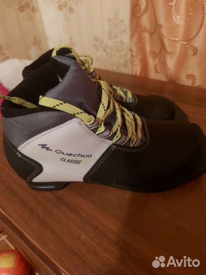 Лыжные ботинки