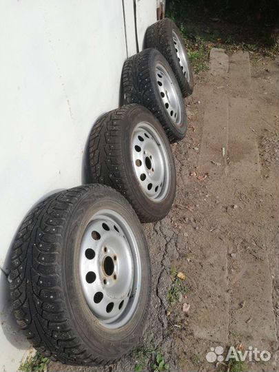 Продам колеса R15 (зима)