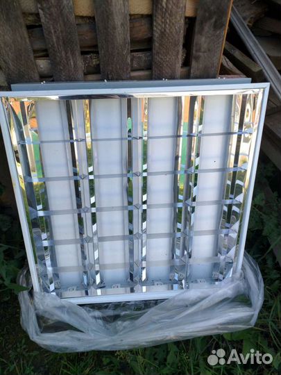 Светильник потолочный