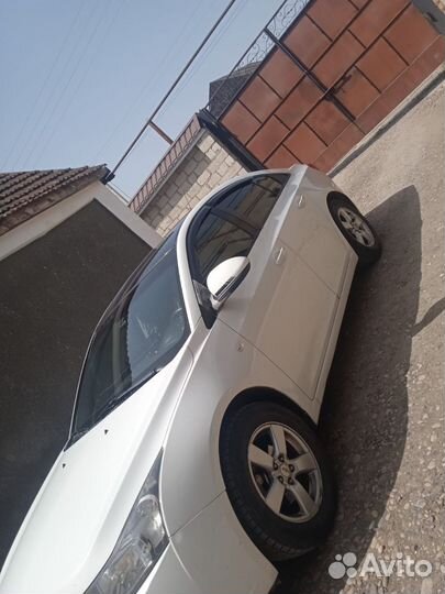 Chevrolet Cruze 1.8 AT, 2012, 270 000 км