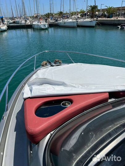 Яхта Cranchi E30 Endurance