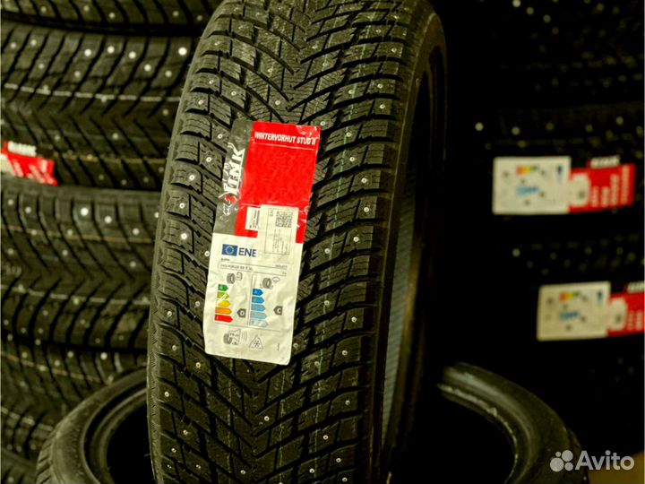 iLink Wintervorhut Stud II 275/40 R22 и 315/35 R22 75U