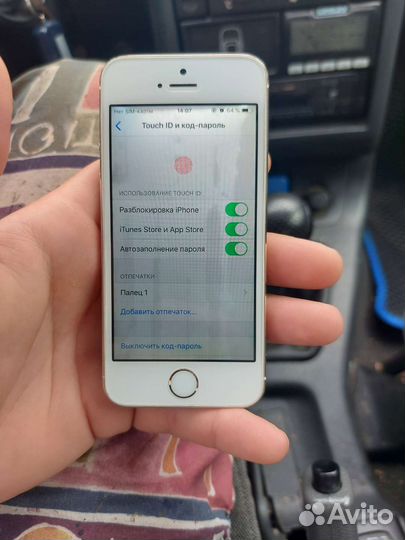 Телефон iPhone 5s 16гб