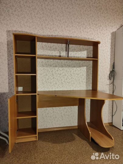 Компьютерный стол Б/У