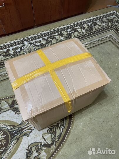 Коробка с вещами