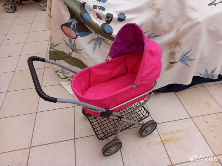 Игрушечная коляска